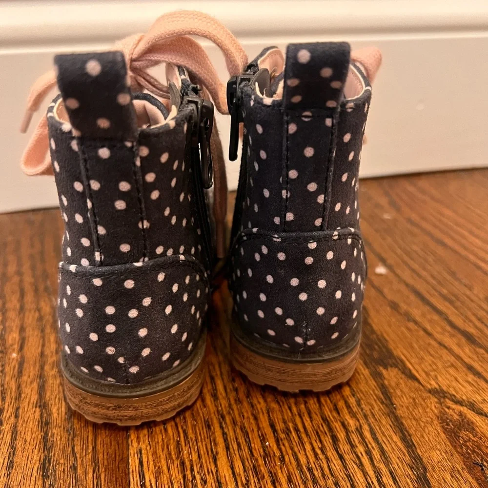Cat & Jack Navy Polka Dot Toddler Boots with Pink Laces